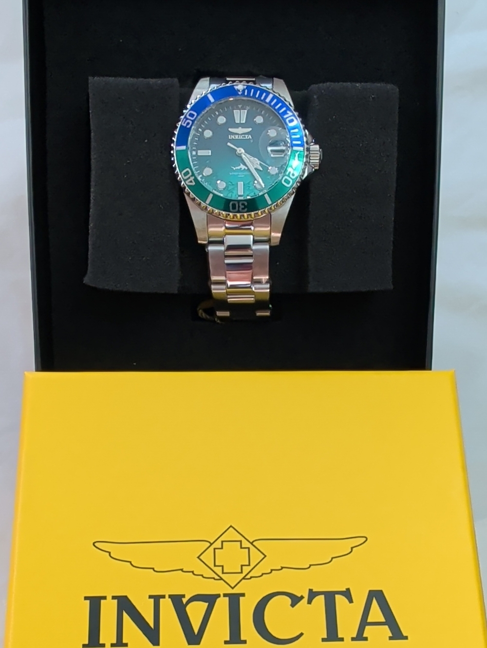 NWT Women's Invicta Pro Diver Stainless Steel Watch – Green Dial & Bezel 34mm